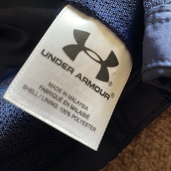 Under Armour jacket, women’s size med - Picture 10 of 10